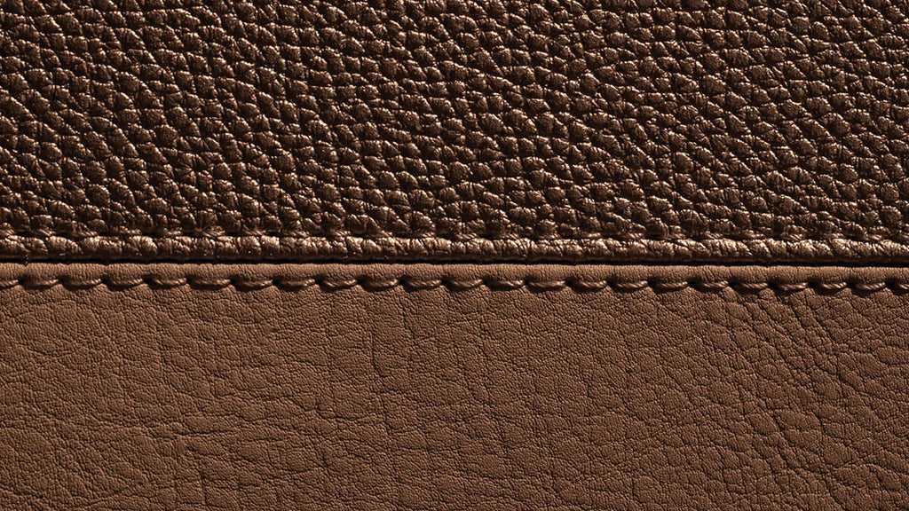 LEATHER COVER - Leather. Iris. Vanilla.