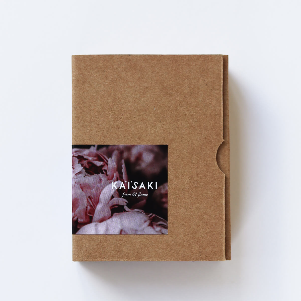 PEONY & SUEDE - Pure elegance in a box